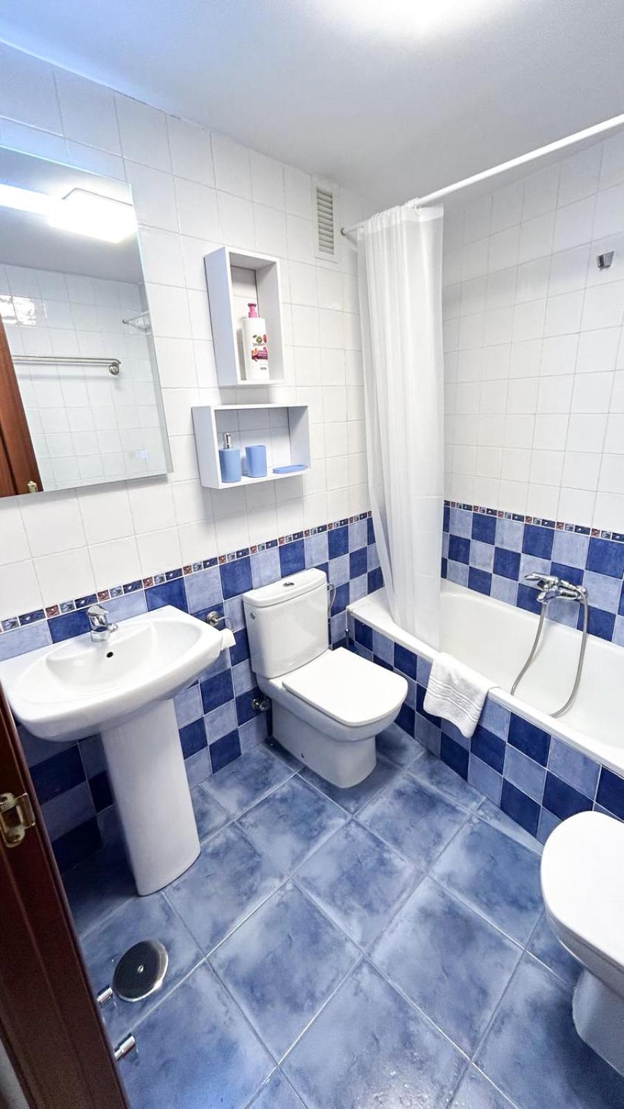 Delyrent, Zona Banos Arabes Apartment *
